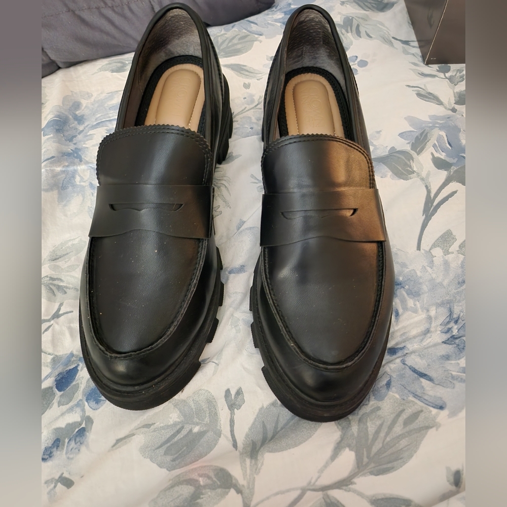 Crown Vintage Black Slip-On Loafers with Classic Design ( WORN ONCE)
